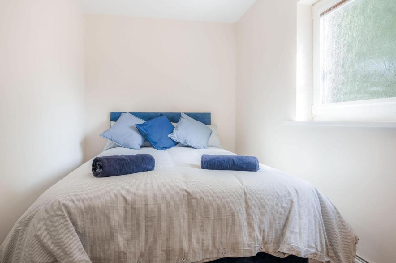 Croft Court - 1 Bedroom Apartment - Tenby Exterior photo